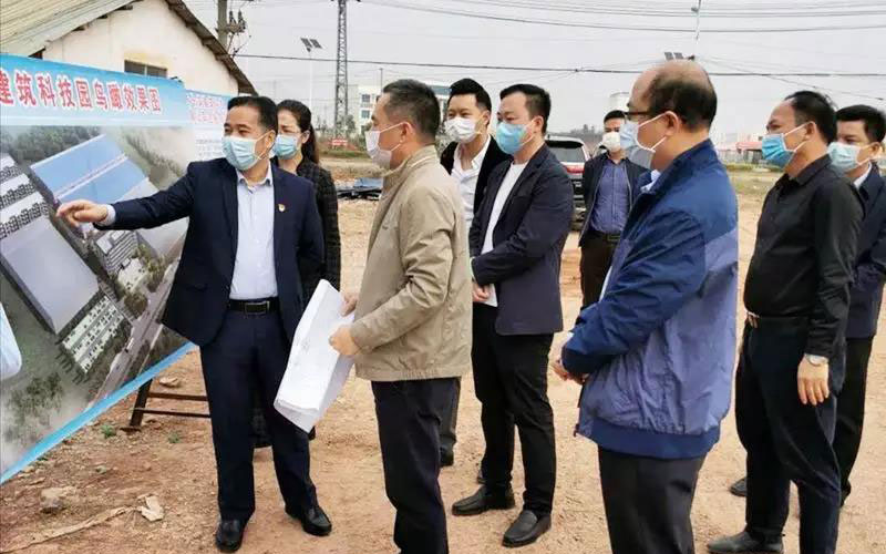 廣西平南縣委周仕志書記、常務(wù)副縣長(zhǎng)王潔紅一行蒞臨長(zhǎng)盛平南分公司考察